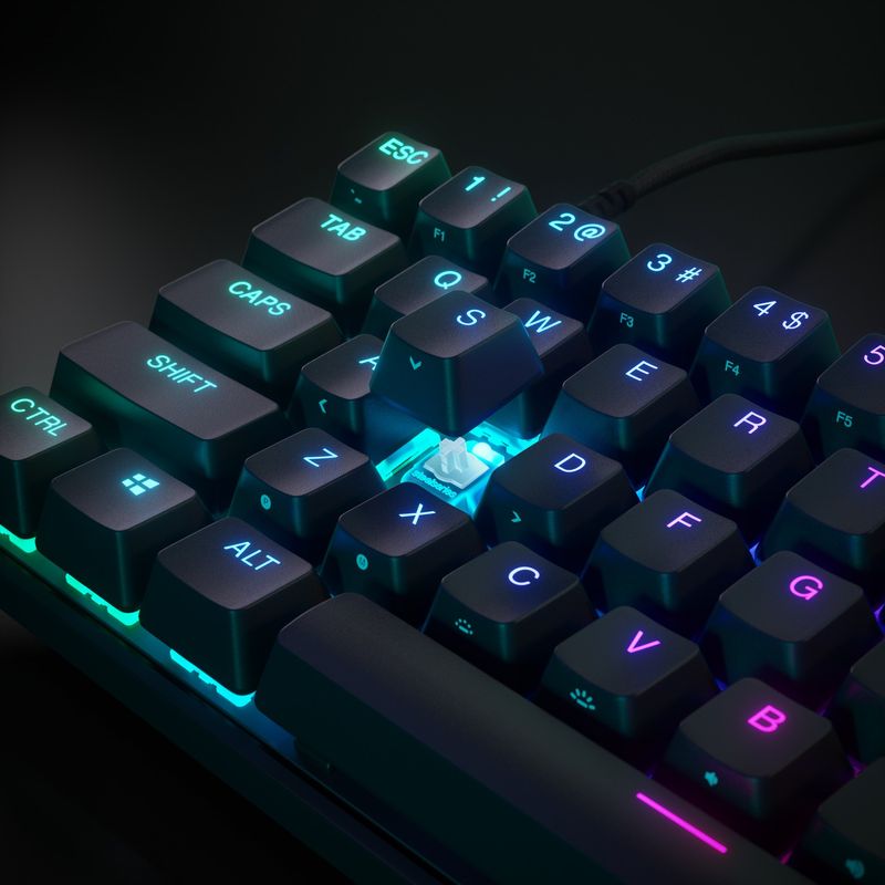 apex-pro-mini-tech-productroom-focus-fulllsize
